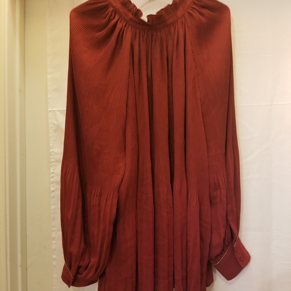 NWT Limited Collection - Picture 2 of 3